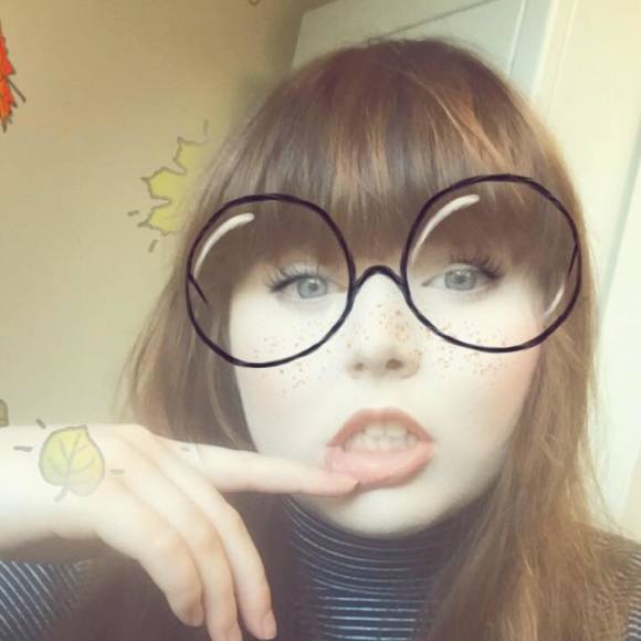 Meet your Posher, Caitlin - Picture 1 of 1